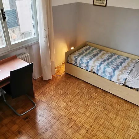 招待所 In 波代诺内